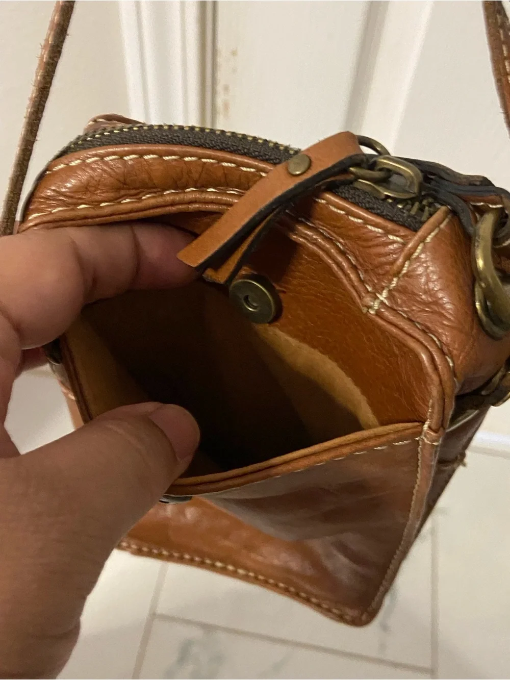 PATRICIA NASH Cognac Brown Soft Leather CONVERTIBLE Crossbody/Wrist Bag
